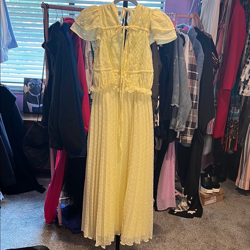 Elegant Yellow Lace Dress